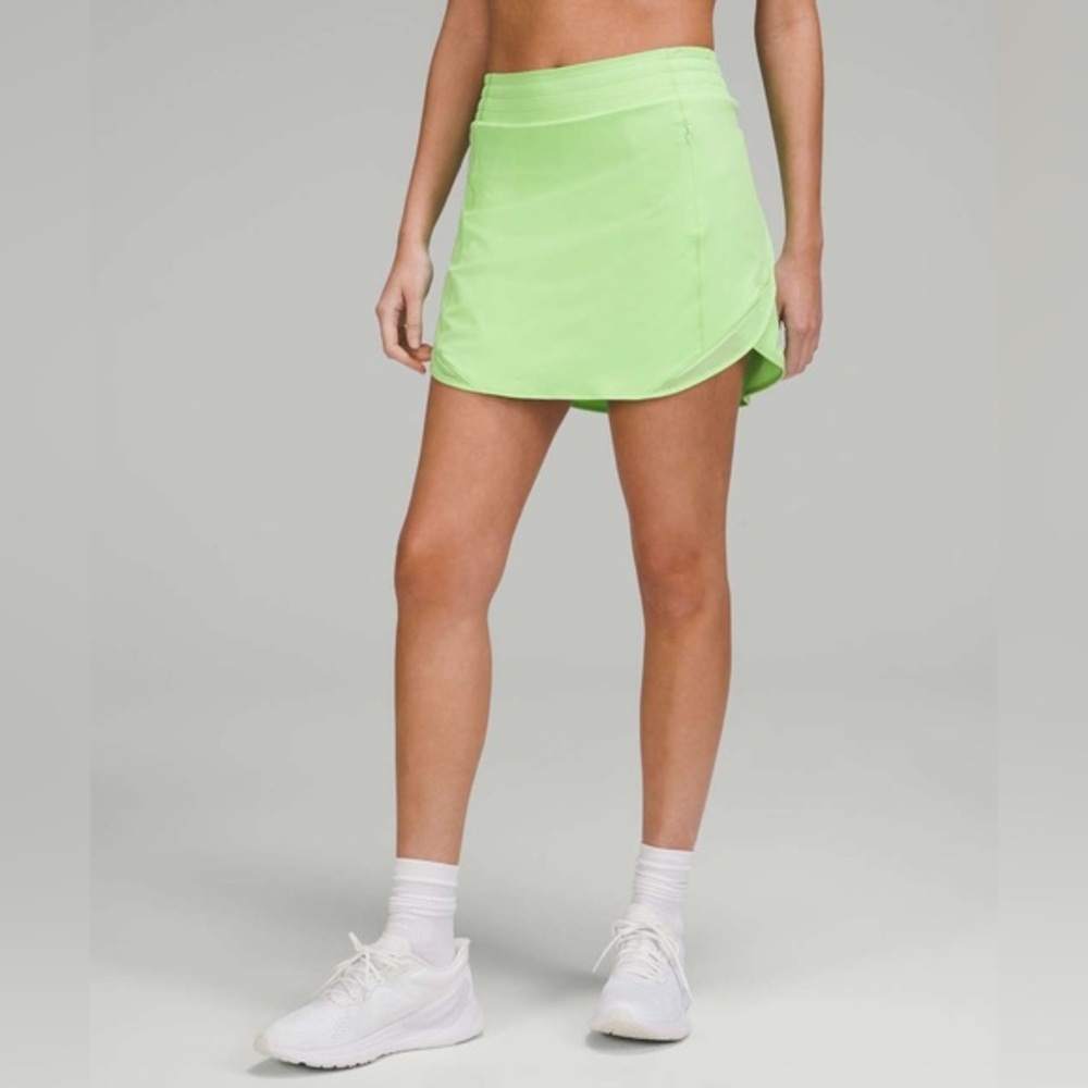 NWT Lululemon Hotty Hot High-Rise Skirt *Long Scream Green Light Size 2